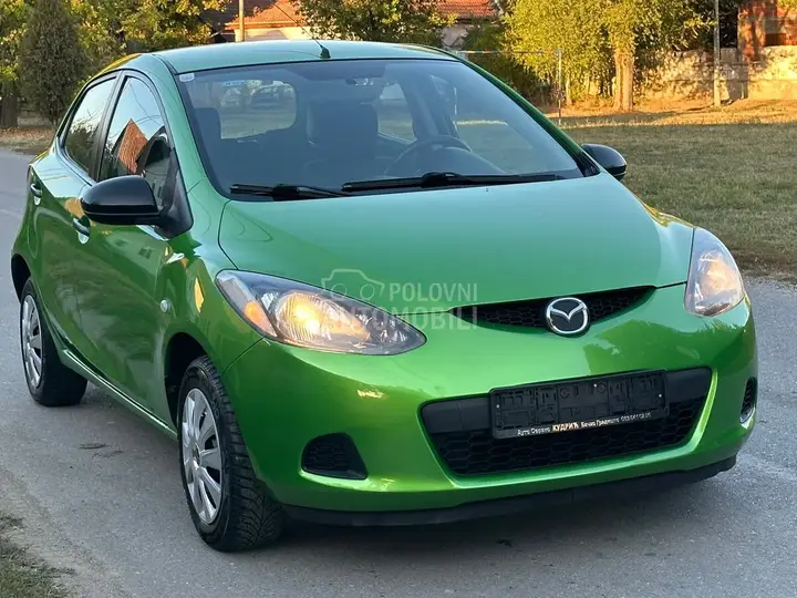 Mazda 2 2008 photo 2