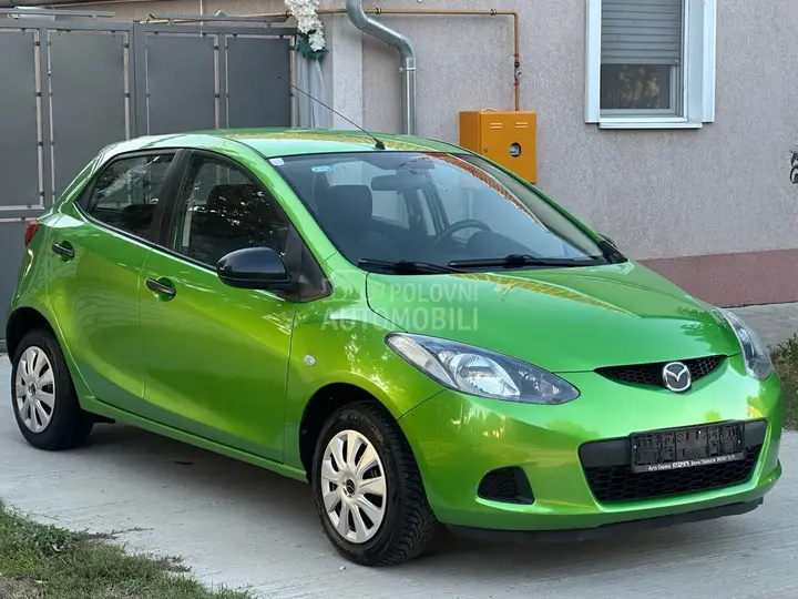 Mazda 2 2008 photo 4