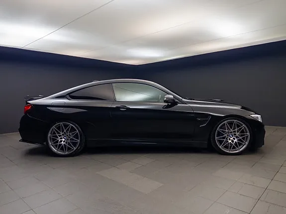 BMW M4 2016 photo 5