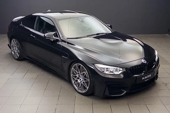 BMW M4 2016 photo 2