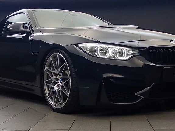 BMW M4 2016 photo 3