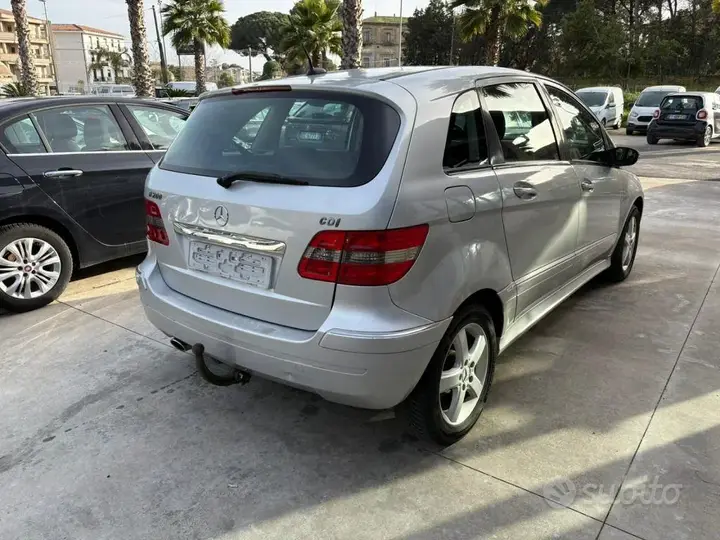 Mercedes-Benz B 2006 photo 4
