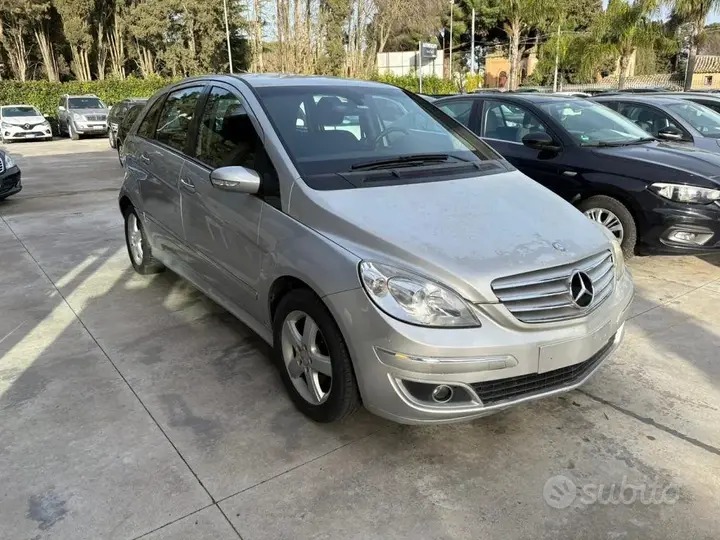 Mercedes-Benz B 2006 photo 3