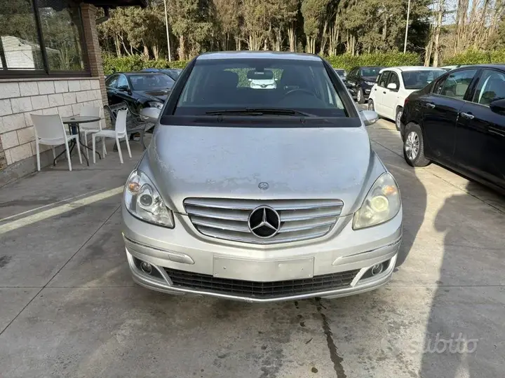 Mercedes-Benz B 2006 photo 2