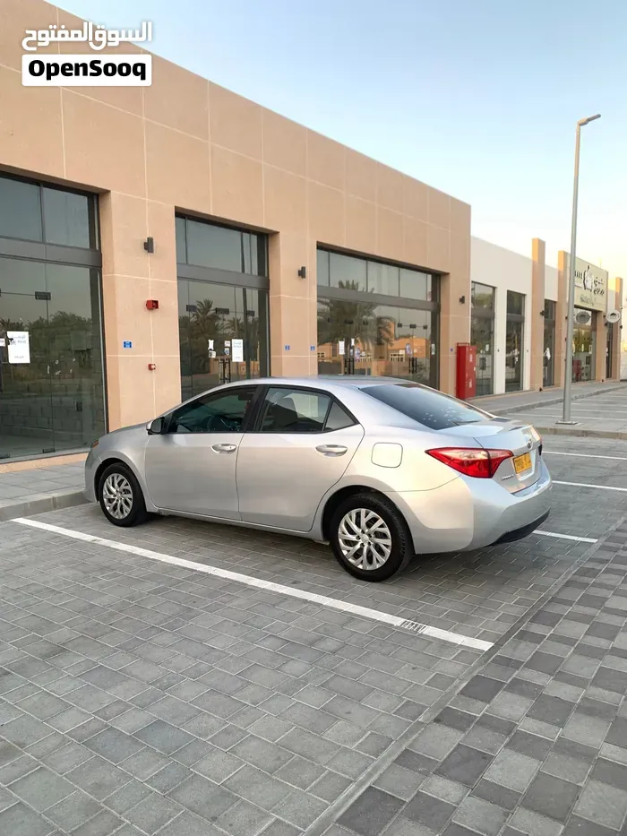 Toyota Corolla 2018 photo 3