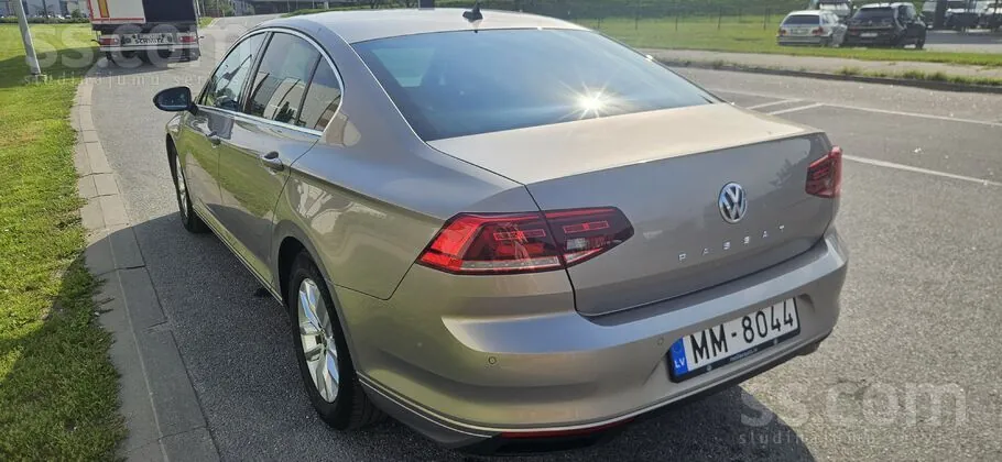 Volkswagen Passat 2020 photo 3