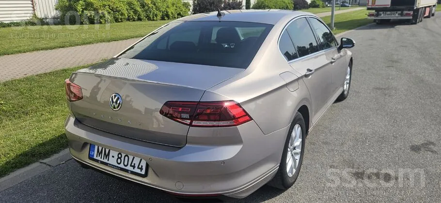 Volkswagen Passat 2020 photo 2