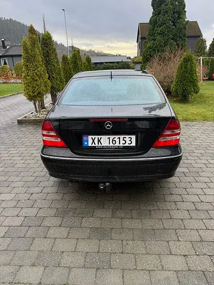 Mercedes-Benz C 200 D 2005 photo 5