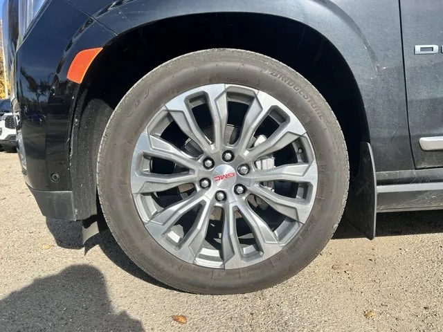 GMC Yukon 2024 photo 3