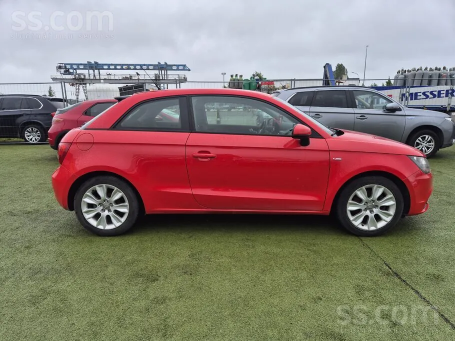 Audi A1 2011 photo 4