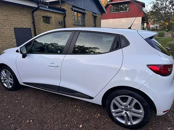 Renault Clio 2017 photo 3