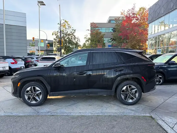 Hyundai Tucson 2025 photo 2