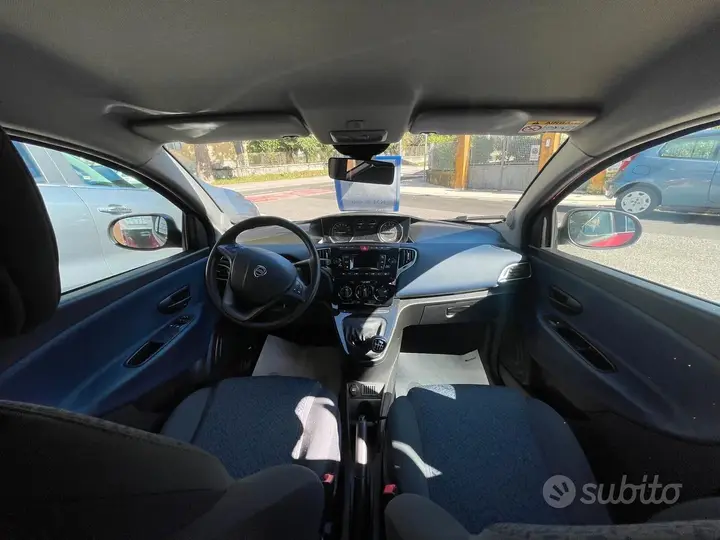 Lancia Ypsilon 2024 photo 5