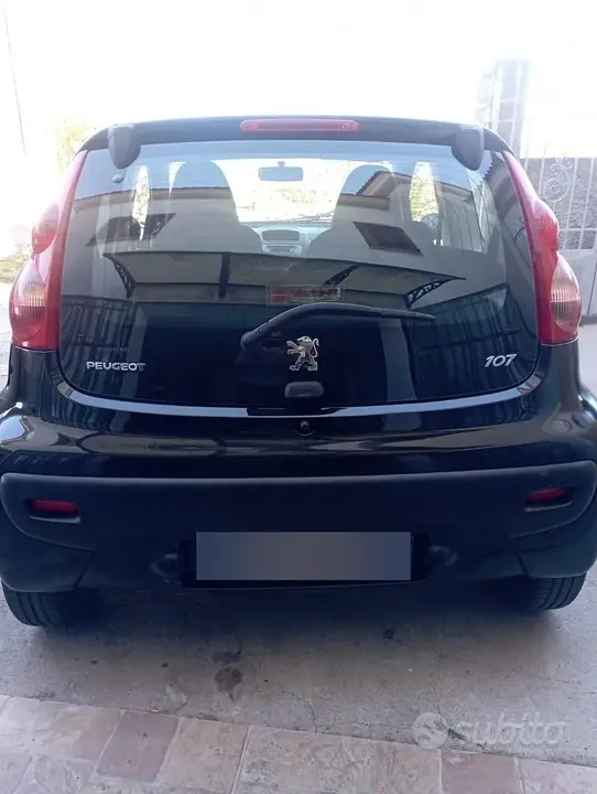 Peugeot 107 2010 photo 4