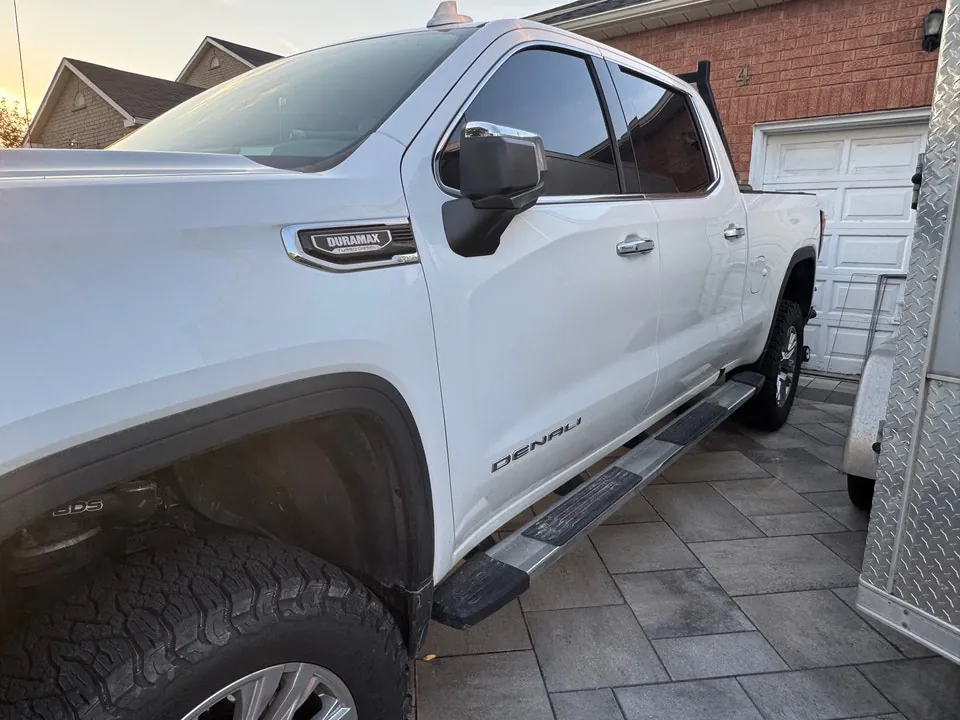 GMC Sierra 1500 2023 photo 2