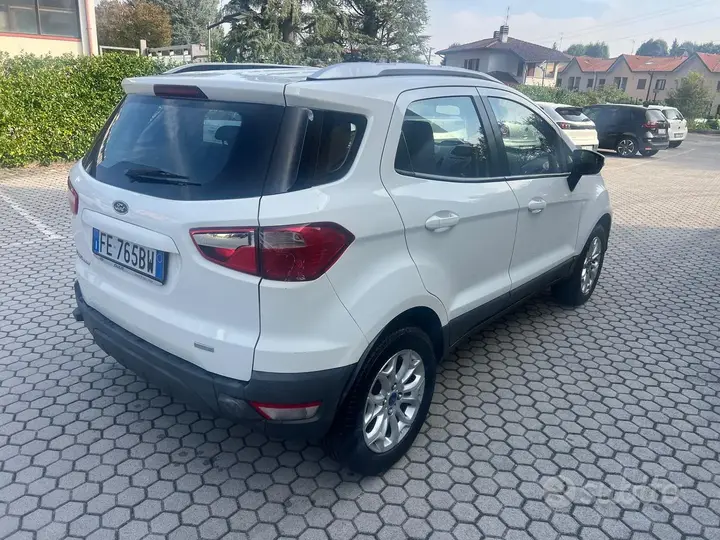 Ford Ecosport 2016 photo 4