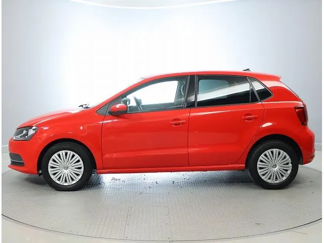 Volkswagen Polo 2015 photo 2