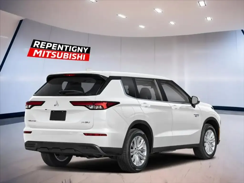 Mitsubishi Outlander 2026 photo 3
