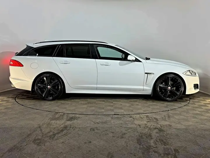 Jaguar Xf 2015 photo 5