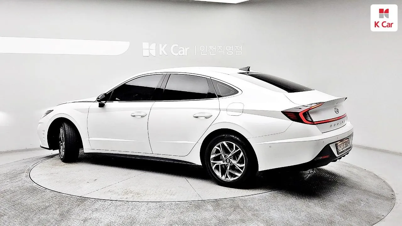 Hyundai Sonata 2022 photo 2