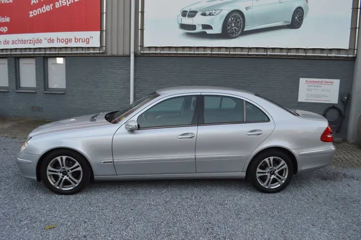 Mercedes-Benz E-Class 2002 photo 3