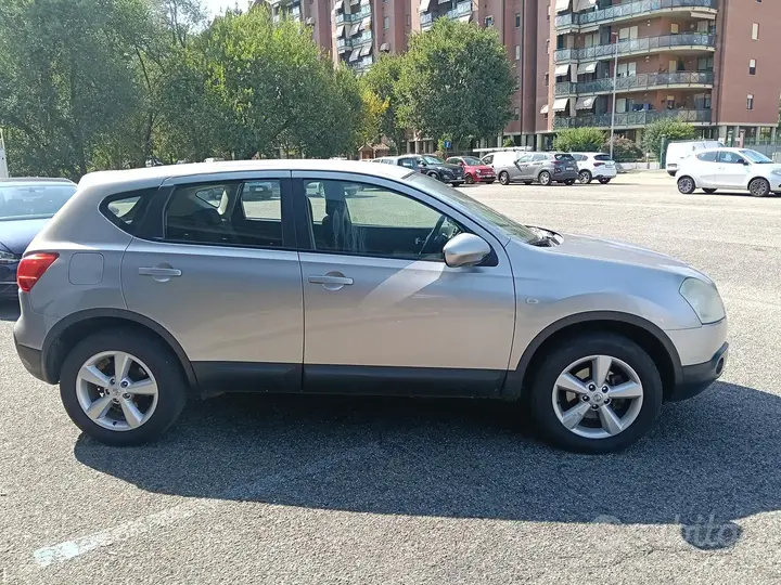 Nissan Qashqai 2008 photo 3