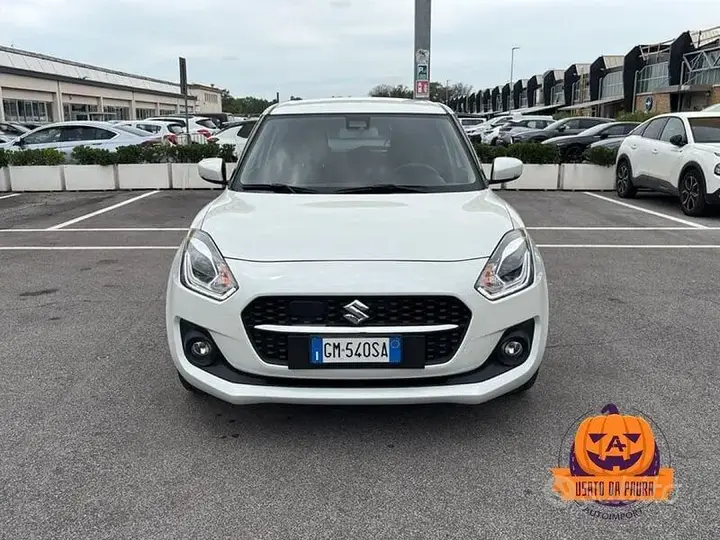 Suzuki Swift 2023 photo 2