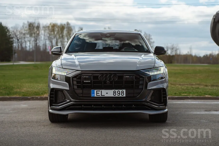 Audi Q8