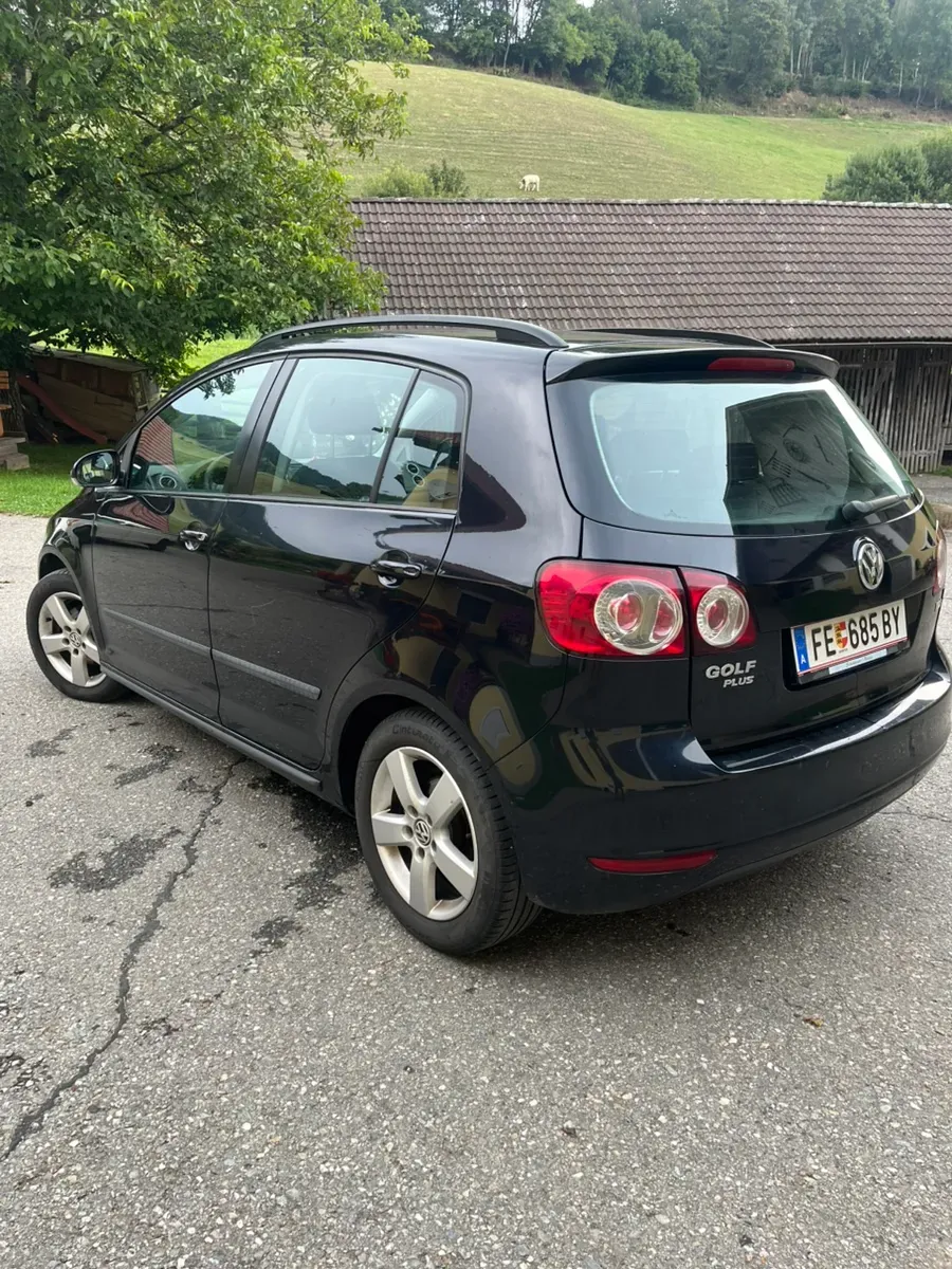 Volkswagen Golf Plus 2011 photo 3