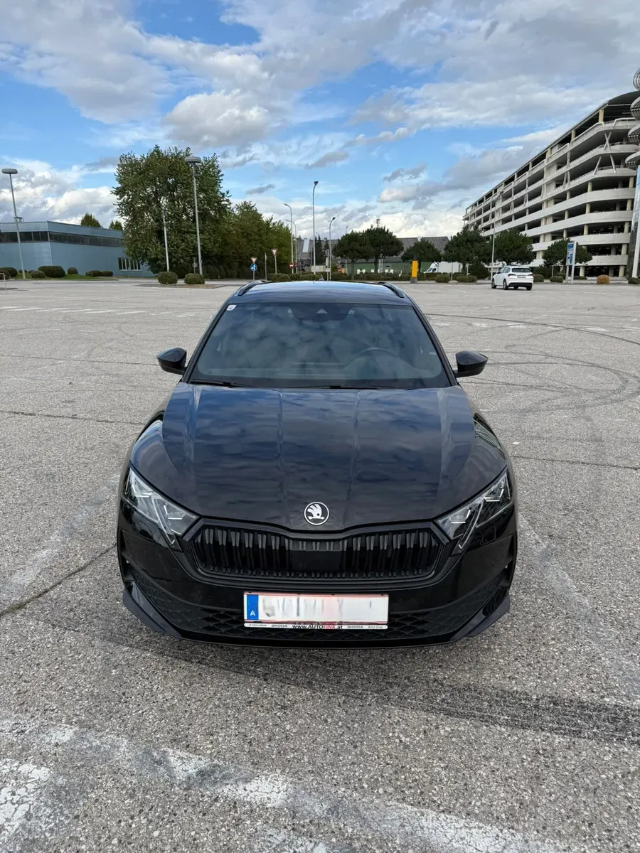 Skoda Octavia 2024 photo 3
