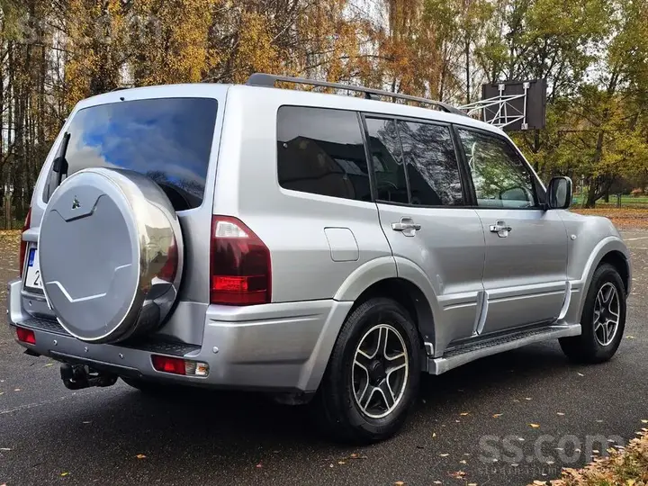Mitsubishi Pajero 2006 photo 5