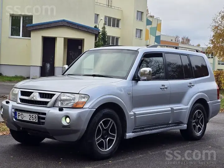 Mitsubishi Pajero 2006 photo 4