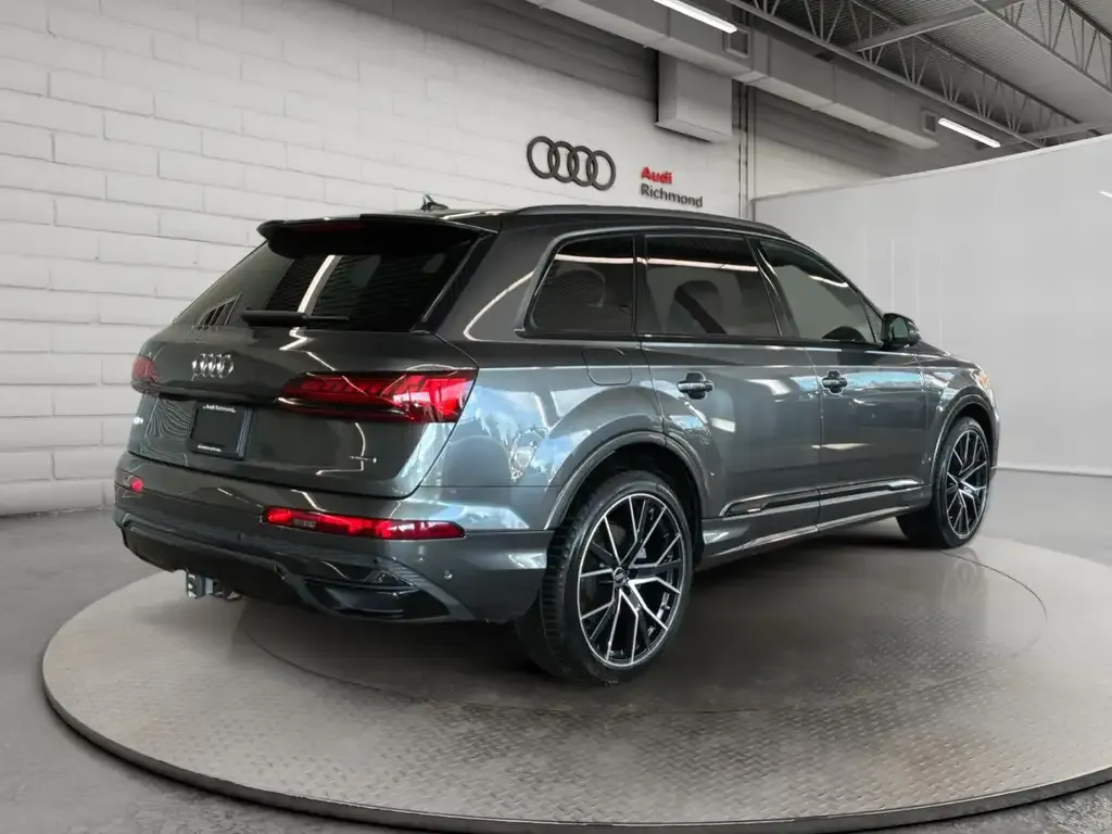 Audi Q7 2022 photo 5