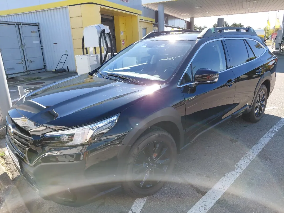 Subaru Outback 2024 photo 2