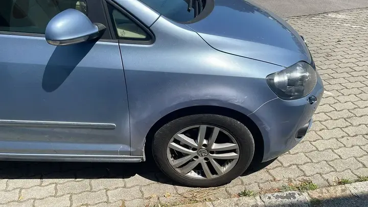 Volkswagen Golf 2010 photo 3