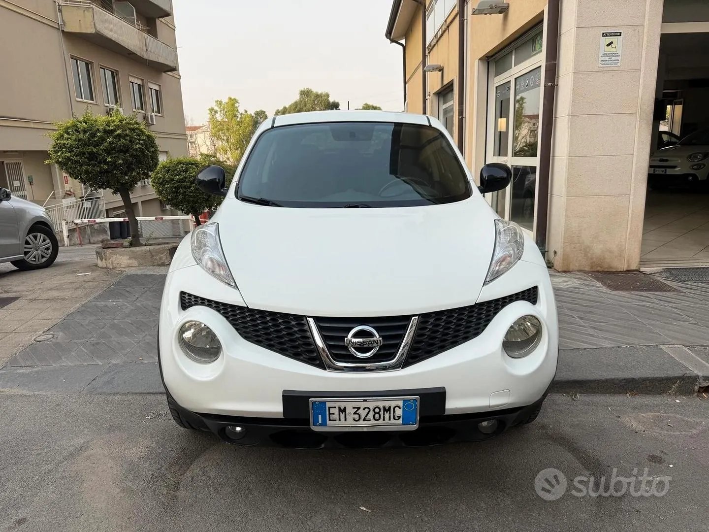 Nissan Juke 2012 photo 2