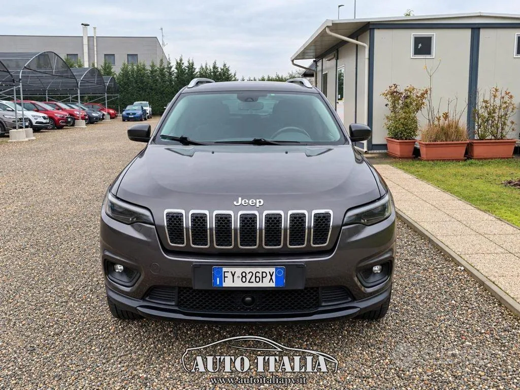Jeep Cherokee 2019 photo 2