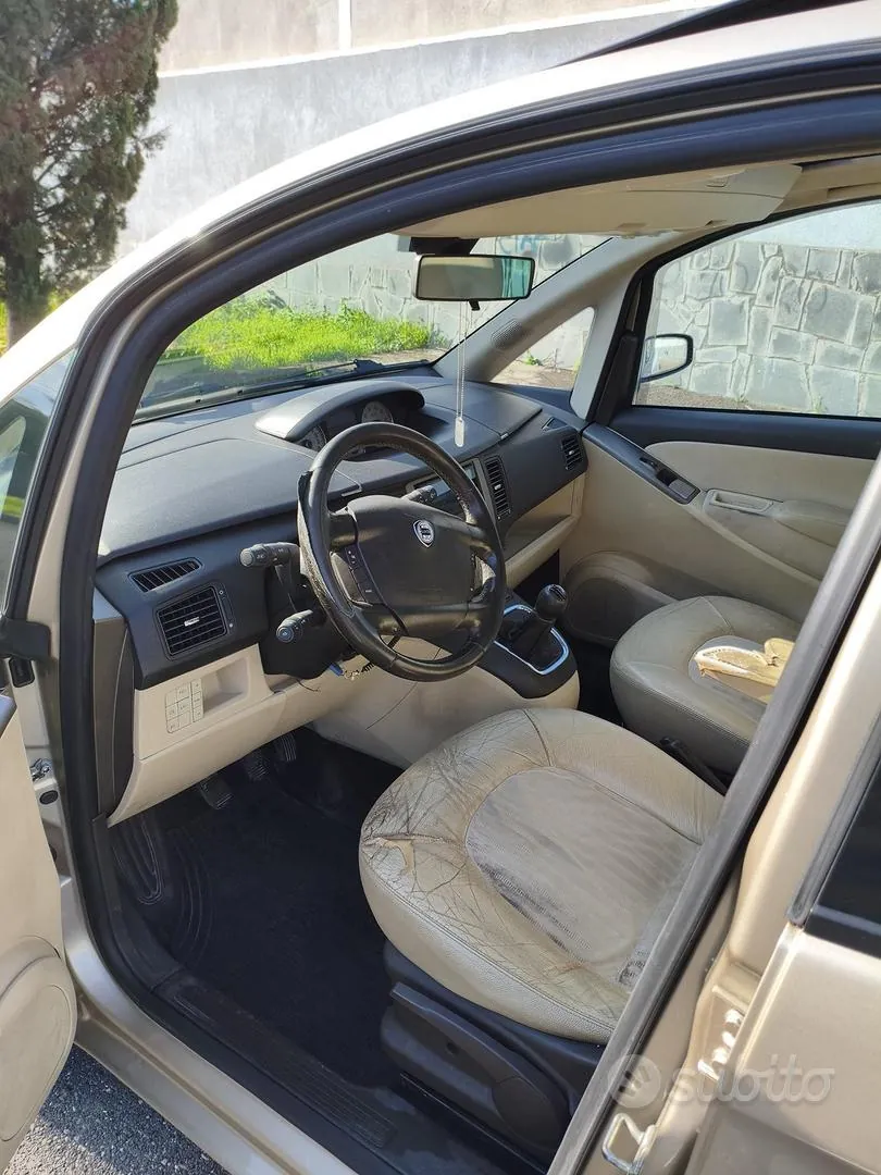 Lancia Musa 2004 photo 4