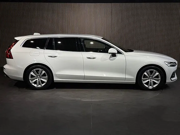 Volvo V60 2021 photo 3