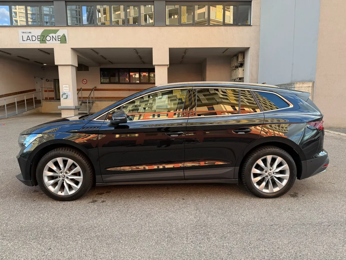 Skoda Enyaq 2023 photo 3