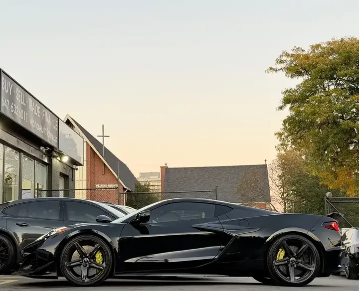 Chevrolet Corvette 2023 photo 2