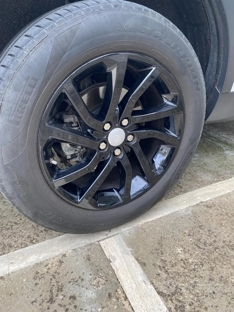 Land Rover Discovery Sport 2018 photo 5