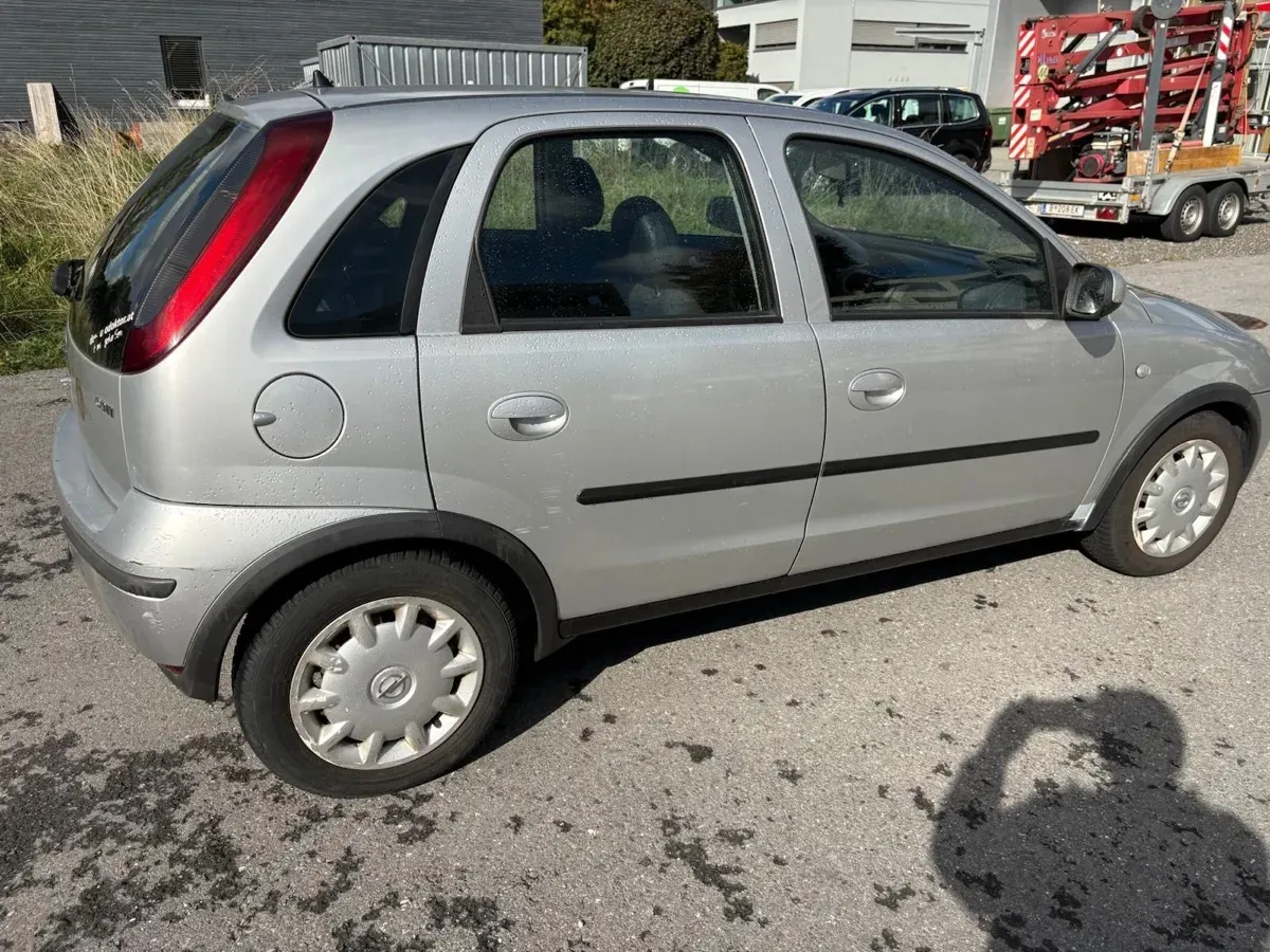 Opel Corsa 2004 photo 3