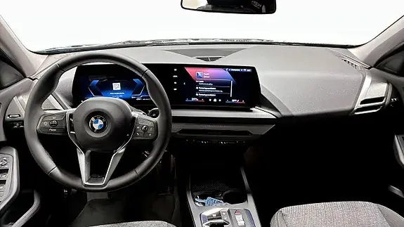 BMW 120 2026 photo 4