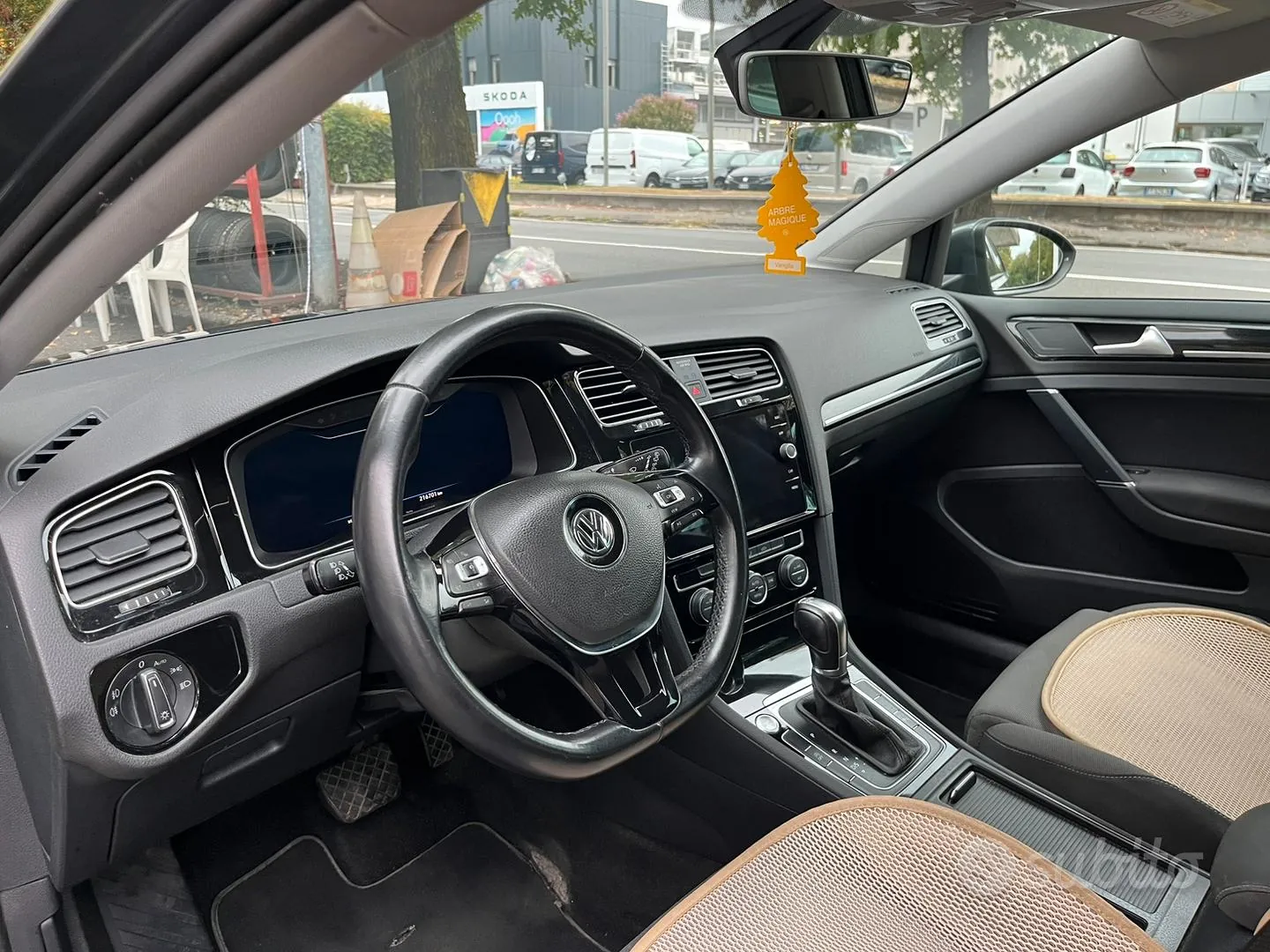 Volkswagen Golf 2018 photo 5
