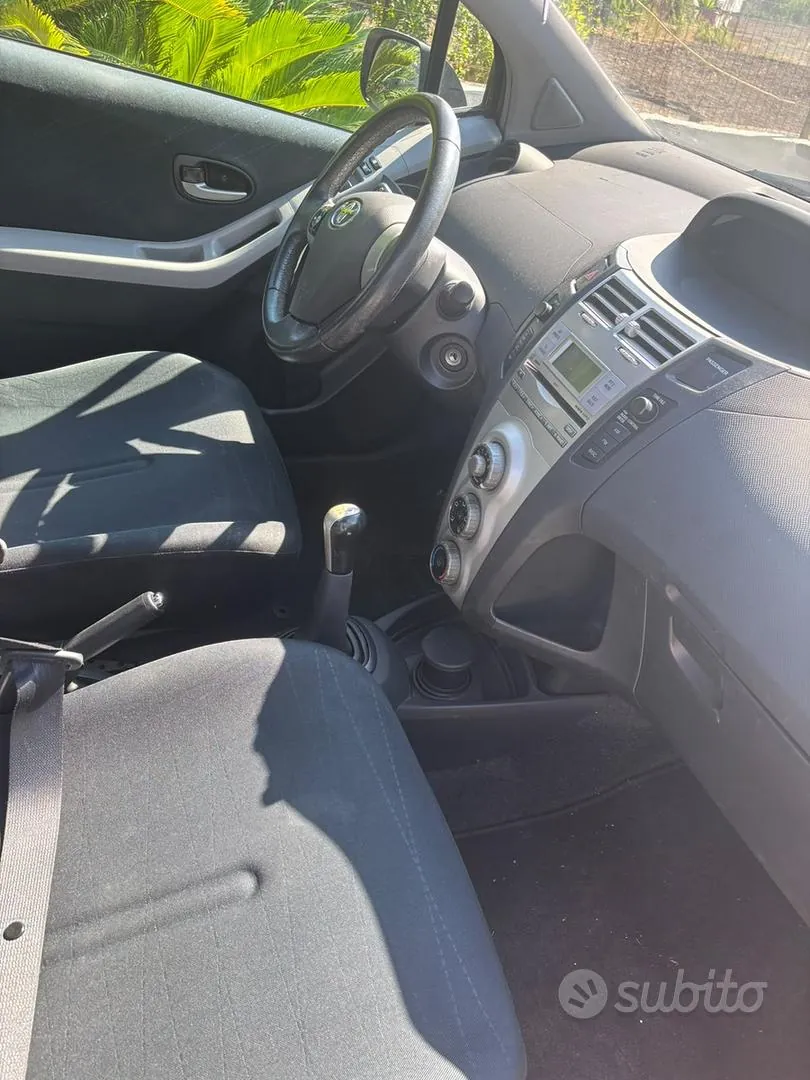 Toyota Yaris 2008 photo 4