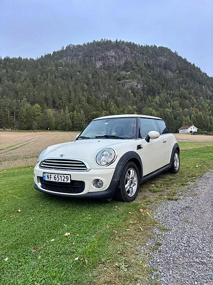 Mini One 2013 photo 3