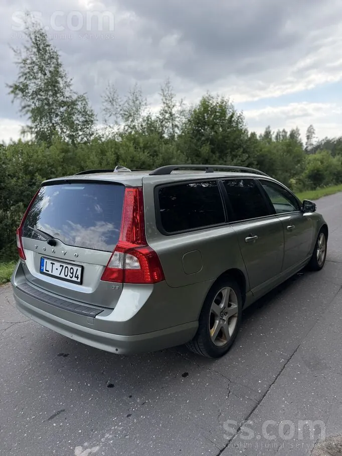 Volvo V70 2007 photo 5