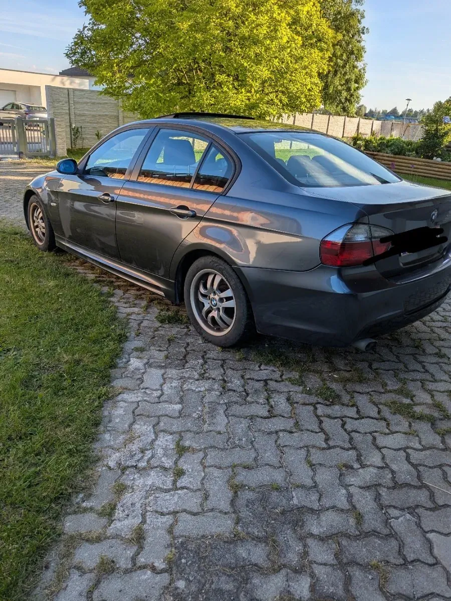 BMW 3 Series 2005 photo 3