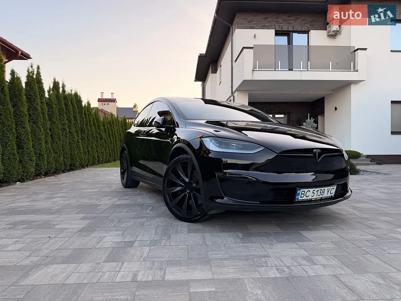 Tesla Model X 2023 photo 2